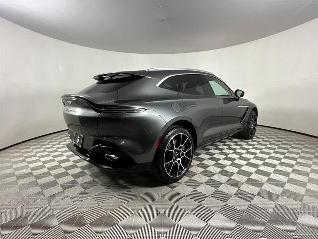 2023 aston martin dbx base