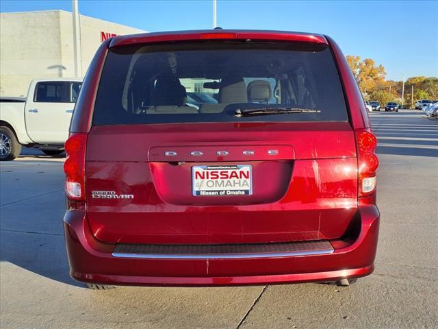 2017 dodge grand caravan se
