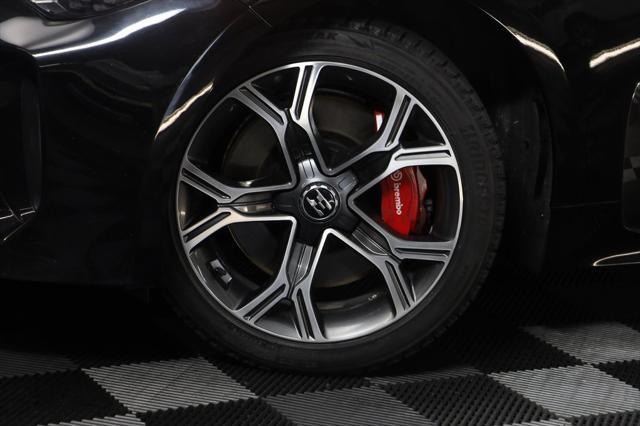2019 kia stinger gt2