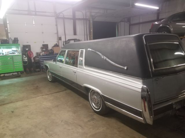 1991 cadillac fleetwood hearse