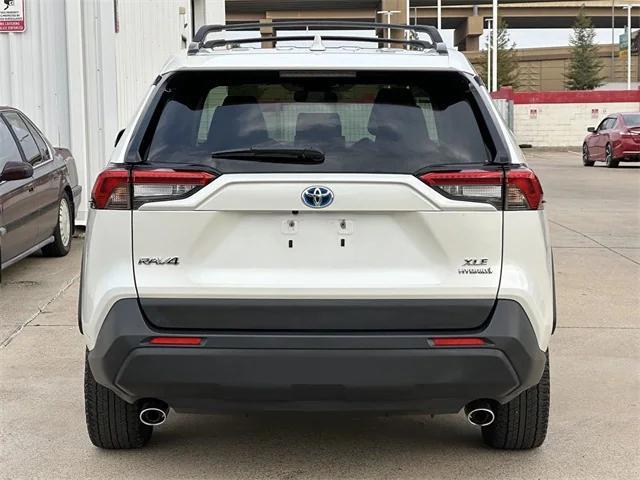 2022 toyota rav4 hybrid xle premium