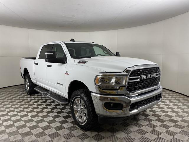 2024 ram 2500 big horn crew cab 4x4 6'4' box