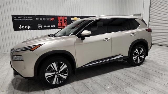 2021 nissan rogue platinum