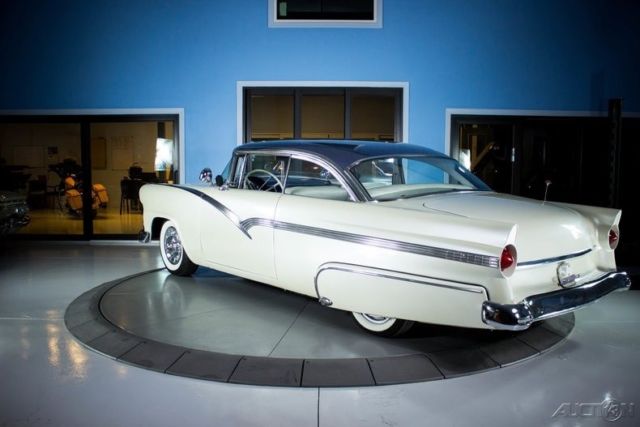 1956 ford fairlane tudor victoria