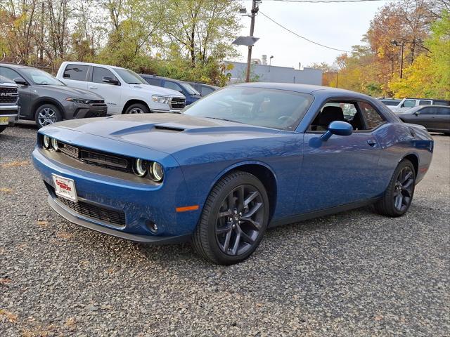 2023 dodge challenger sxt
