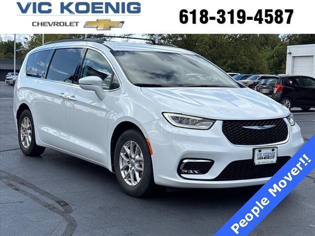 2022 chrysler pacifica touring-l