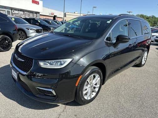 2021 chrysler pacifica touring all-wheel drive passenger van in kansas city, missouri