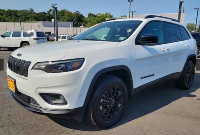 2023 jeep cherokee altitude