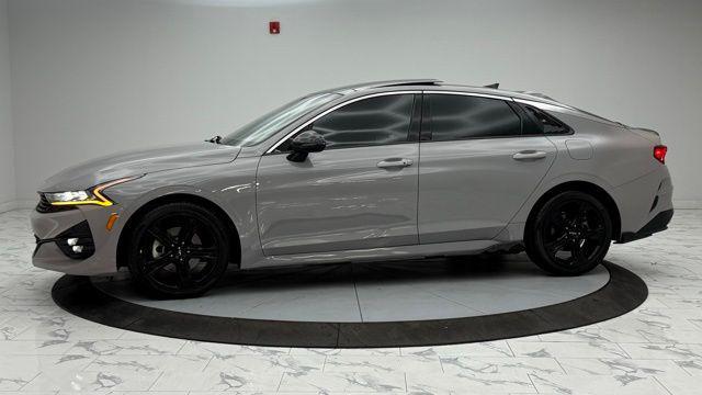 2022 kia k5 gt-line