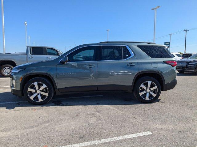 2022 chevrolet traverse lt leather