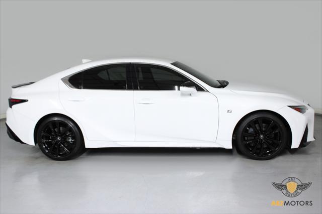 2021 lexus is 350 base