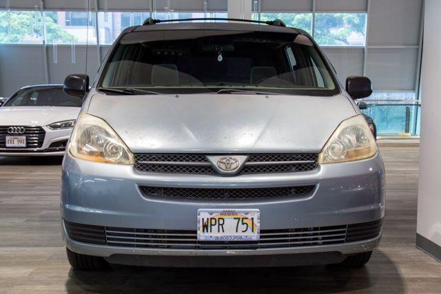 2005 toyota sienna ce