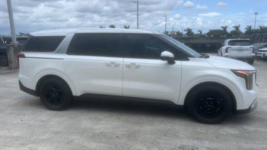 2025 Kia Carnival