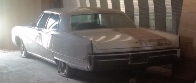1968 buick eletra 225 limited 4 door with 19,000 miles on the rebuilt 430 4bbl