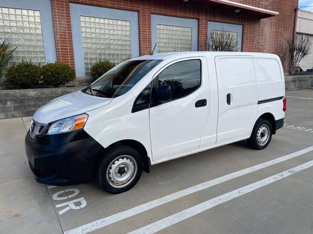 2017 nissan nv200 s