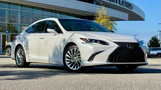 2022 Lexus ES