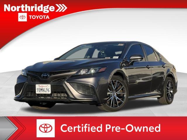 2022 toyota camry se