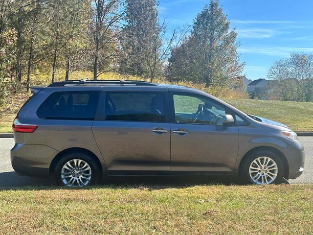2015 toyota sienna xle