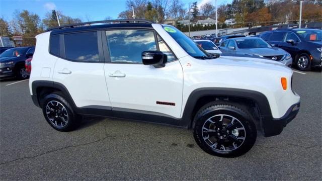 2023 jeep renegade trailhawk