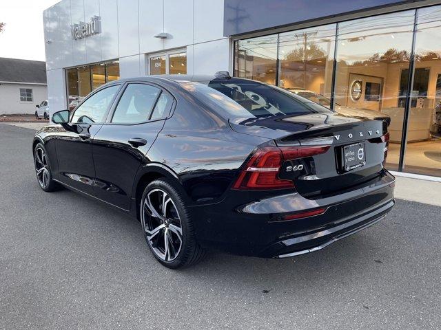 2024 volvo s60 plus dark theme