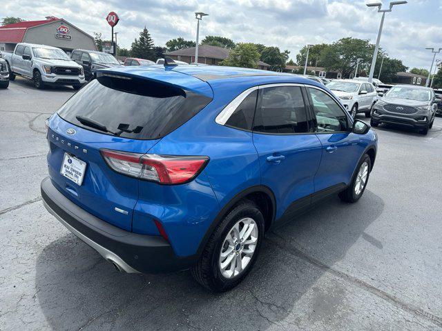 2020 ford escape se