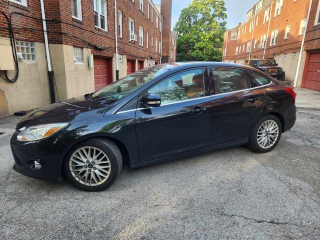 2012 ford focus sel