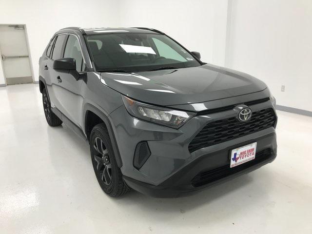 2021 toyota rav4 le