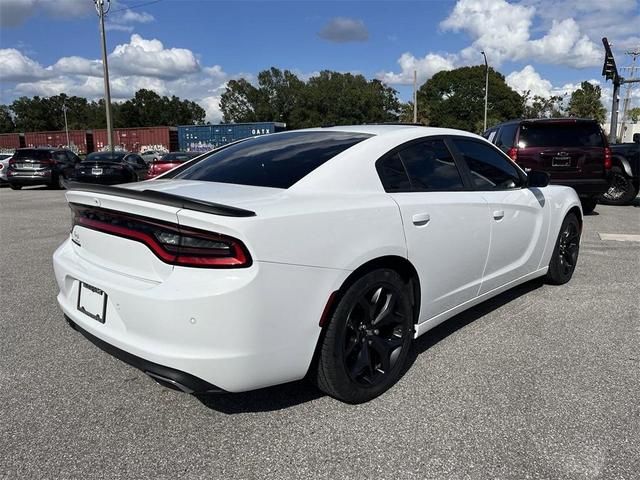 2020 dodge charger sxt
