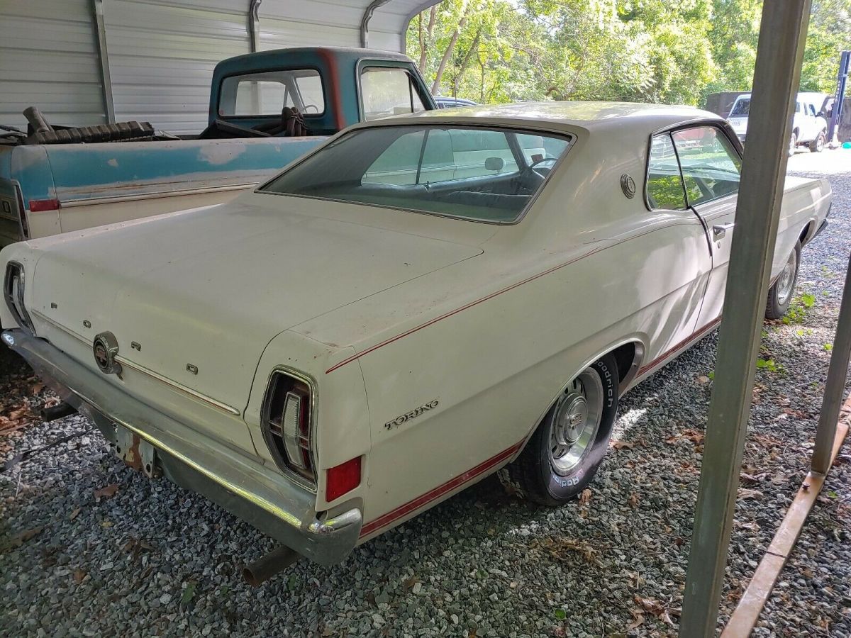 1968 ford torino gt formal roof