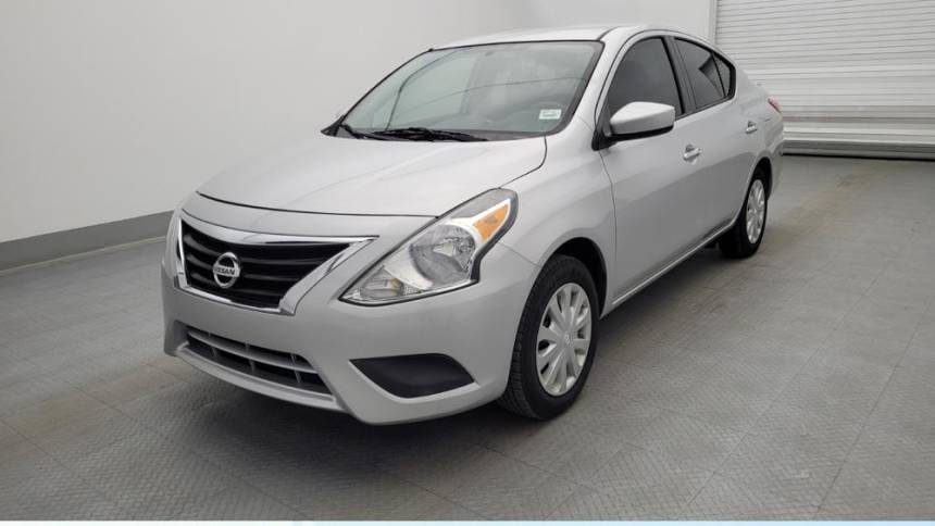 2018 nissan versa sv