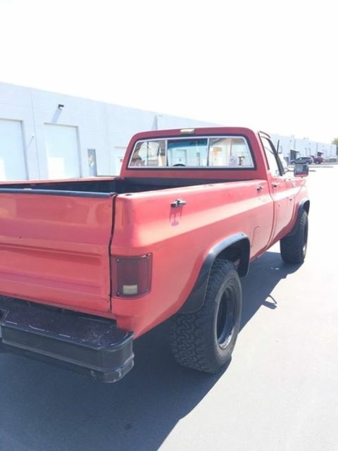 1979 chevy truck 3/4 ton 4 x 4 pick up long bed