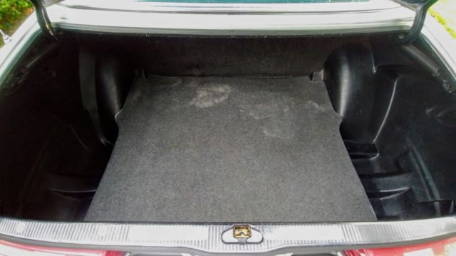 1982 mercedes-benz 300d turbo diesel w123 sedan with black interior, very fast!