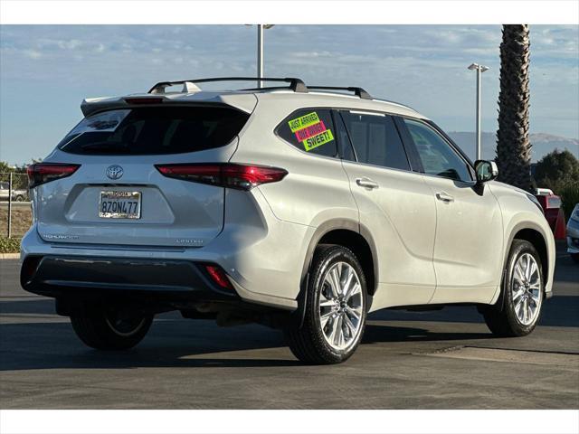 2022 toyota highlander limited
