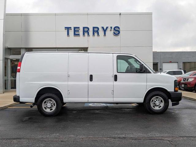 2017 chevrolet express 2500 work van