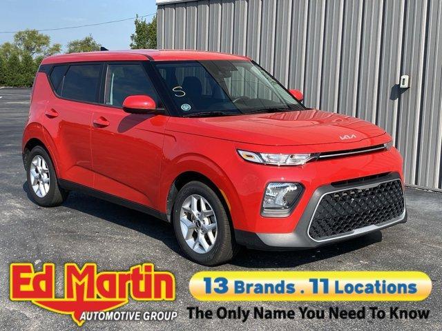 2022 kia soul lx
