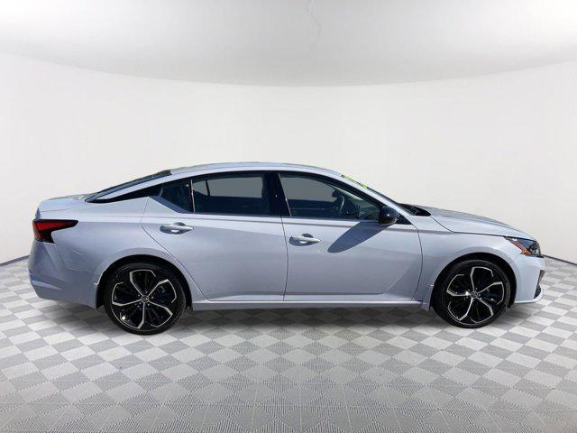2023 nissan altima sr fwd