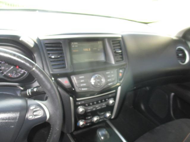 2014 nissan pathfinder sv