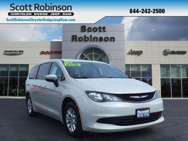 2017 chrysler pacifica touring