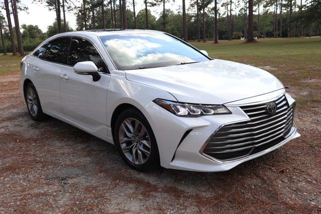 2019 toyota avalon xle