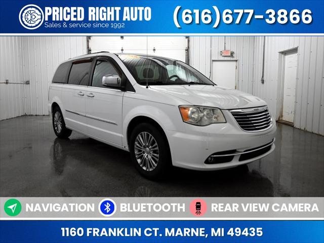 2014 chrysler town & country touring-l