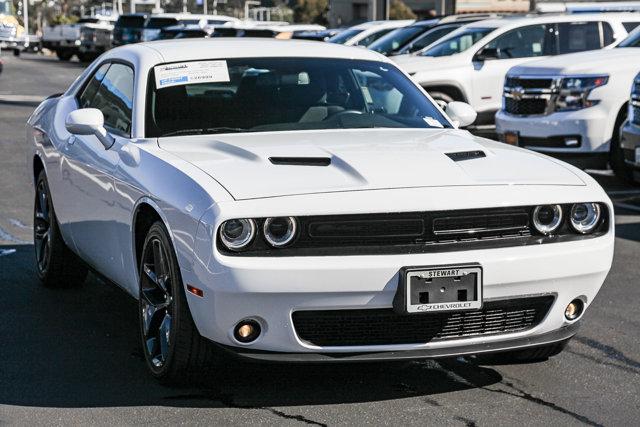 2023 dodge challenger sxt