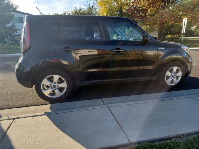 2019 kia soul base
