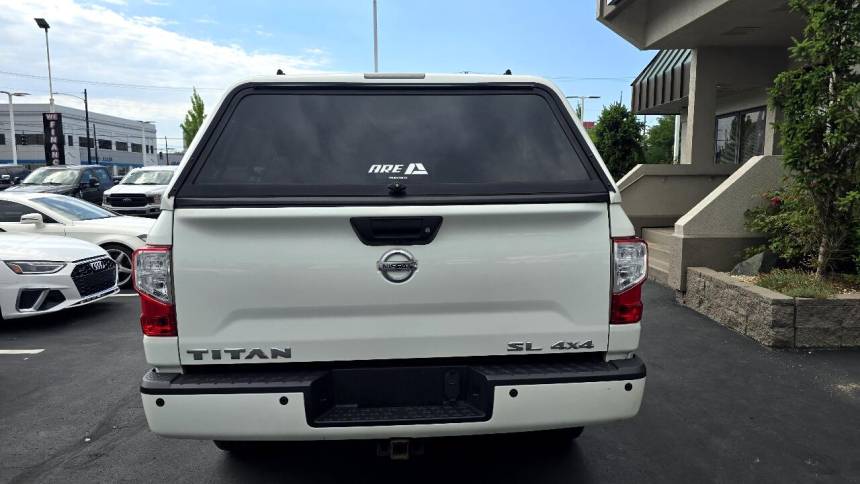 2019 nissan titan sl