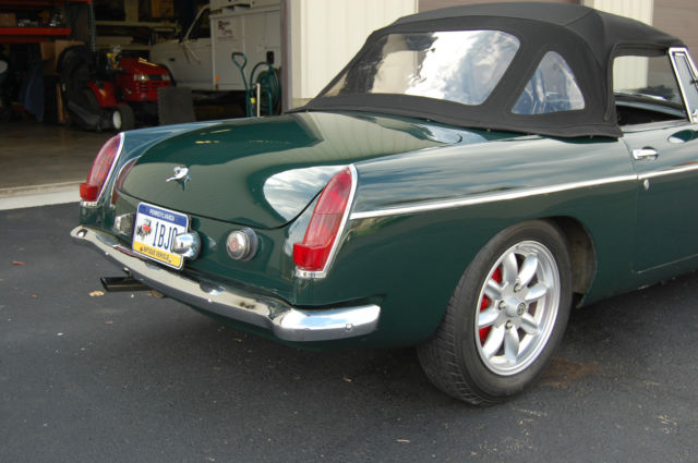 1963 mg mgb pull handle door in british racing roll bar green excellentcondition