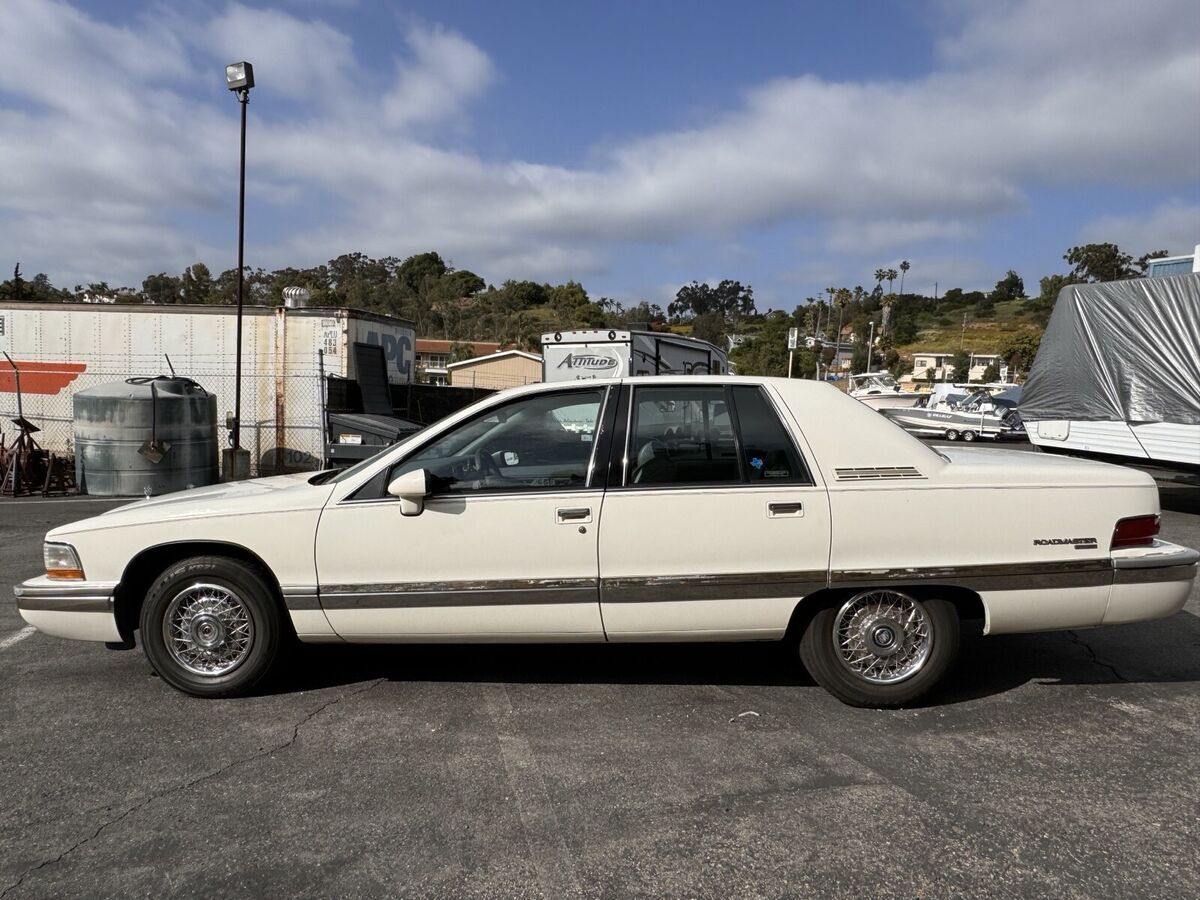 1992 buick roadmaster sedan white limited