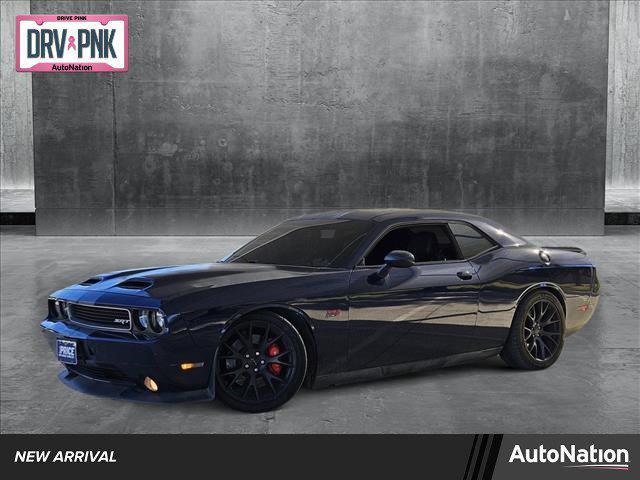 2014 dodge challenger srt8