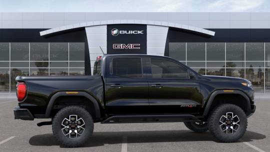 2024 GMC Canyon