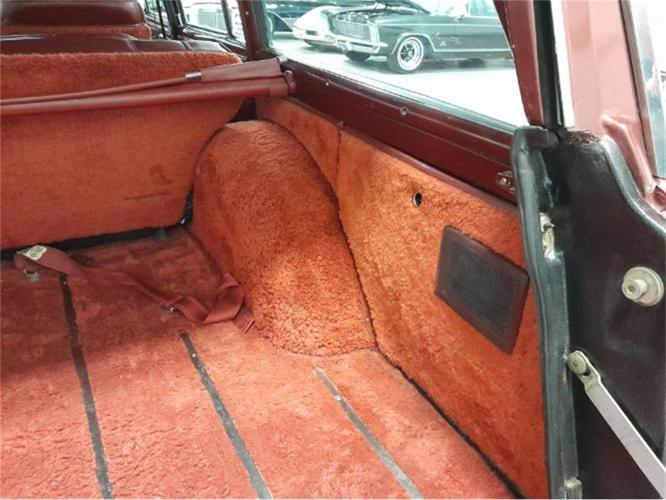 1985 jeep grand wagoneer in cadillac, michigan