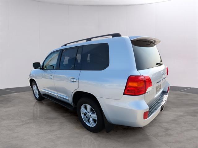 2014 toyota land cruiser base