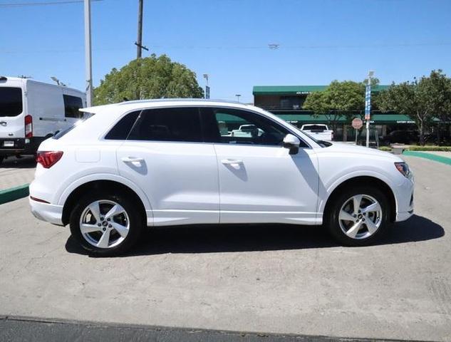 2021 audi q3 40 premium